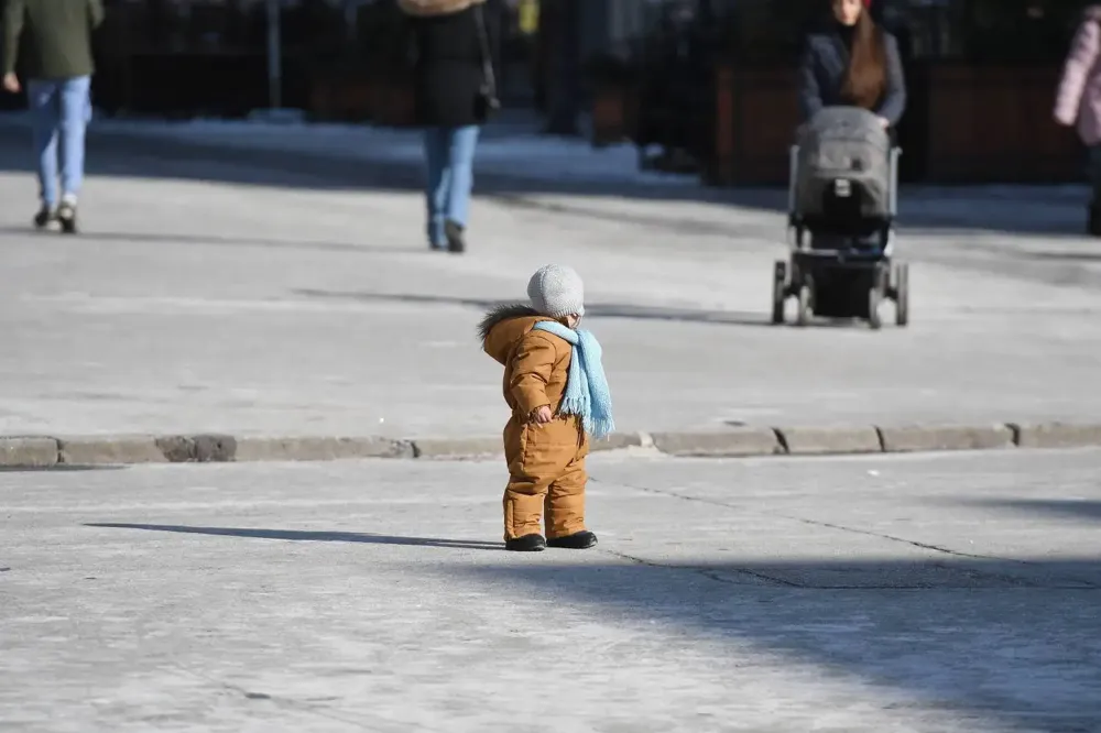 Sutra sunčano i hladno, temperatura do 3 stepena