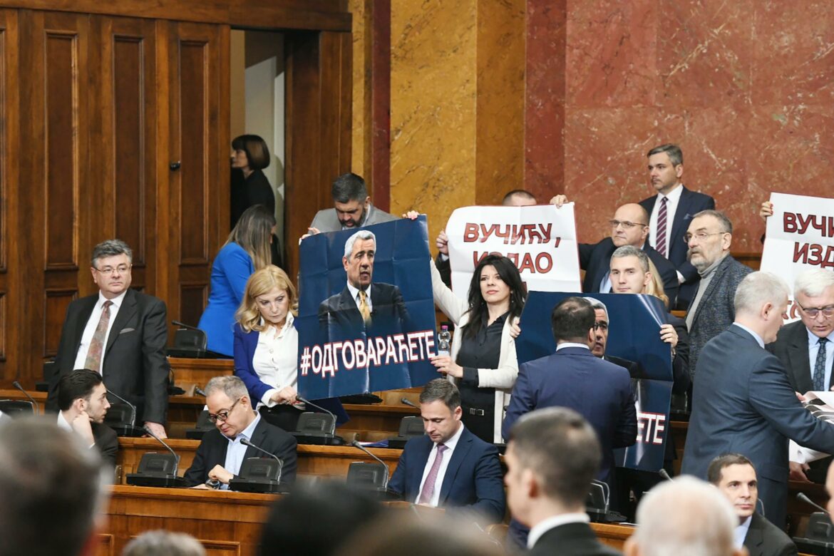 Vučić: Slao sam sina u zatvor kod Olivera Ivanovića da ga pozdravi i prenese poruku