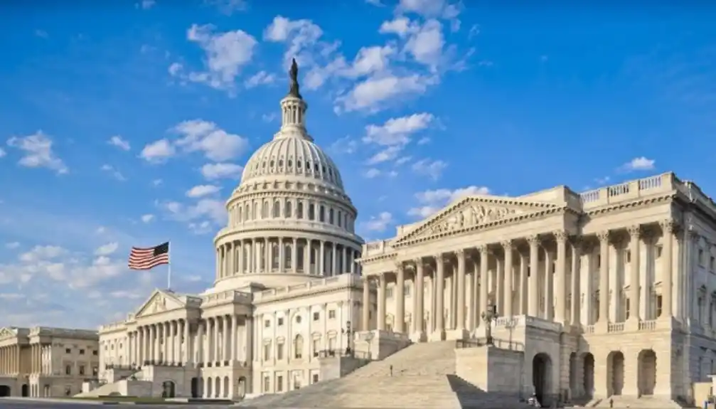 Lideri američkog Senata zahtevaju od Rusije oslobađanje američkog novinara