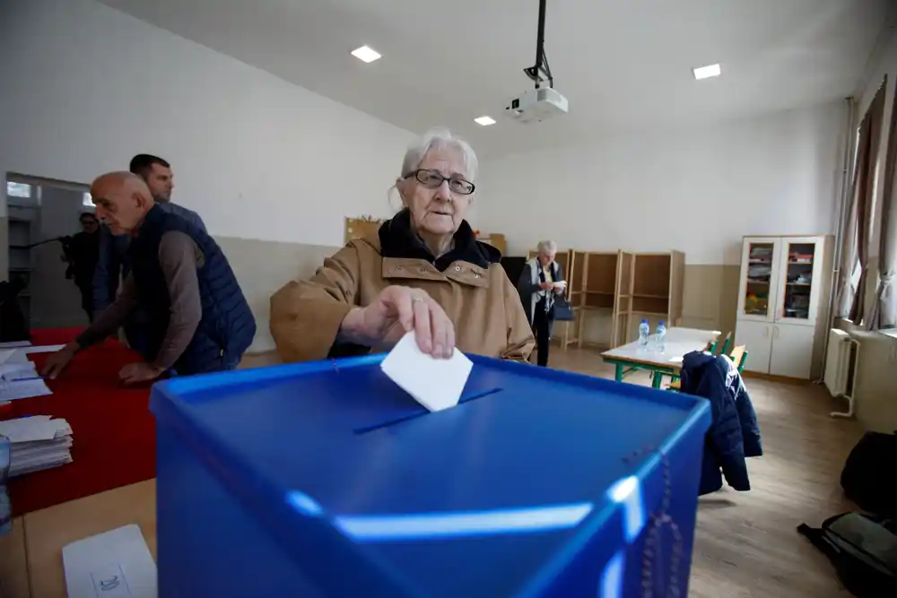 Izbori u Crnoj Gori: Do 18 sati izlaznost 56,6 odsto