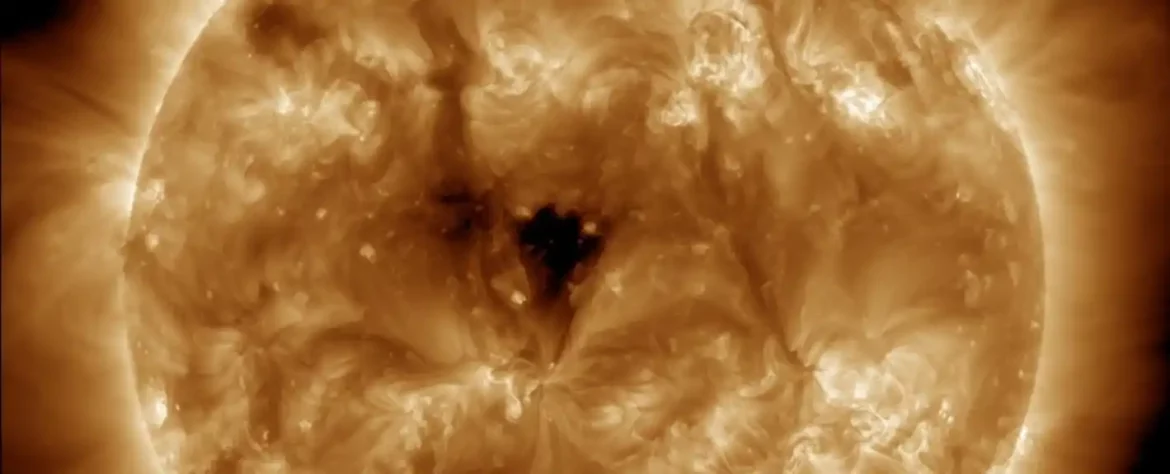 Druga ‘džinovska rupa’ se pojavljuje na Suncu