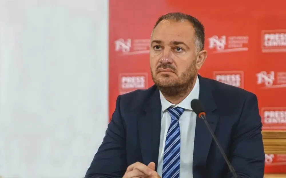 Kostić (Dveri): Vučić nema podršku Rusije za implementaciju francusko-nemačkog sporazuma o Kosovu