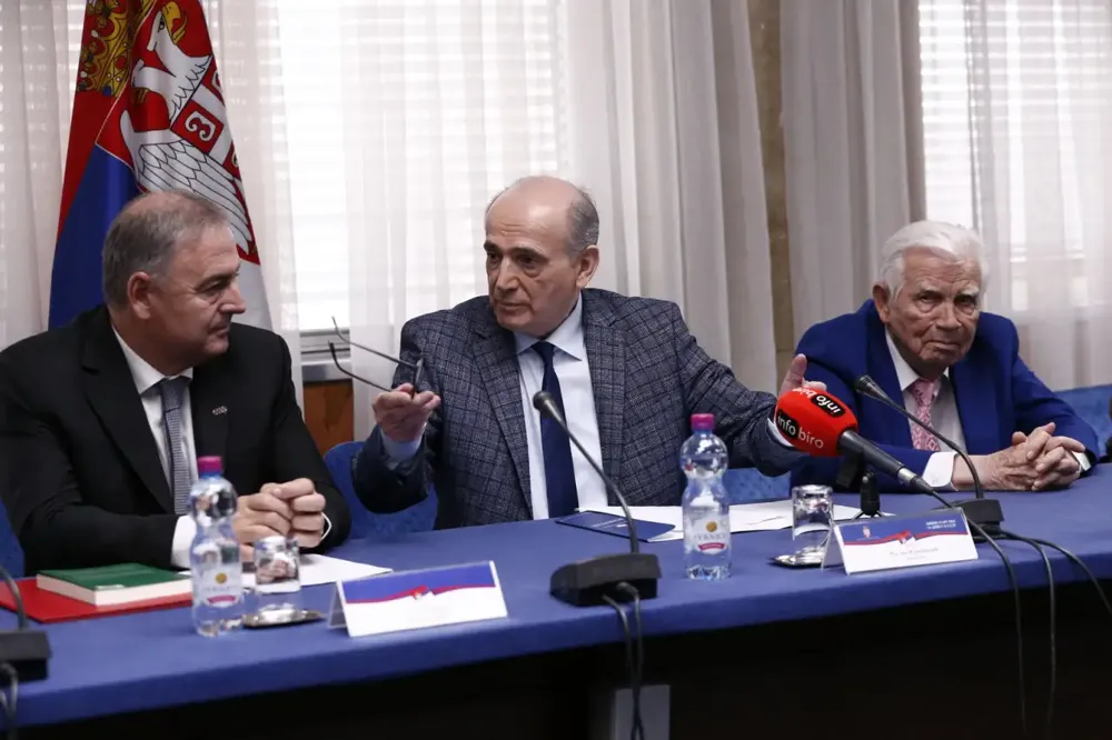 Krkobabić i Guarko: Zadruge grade bolji svet