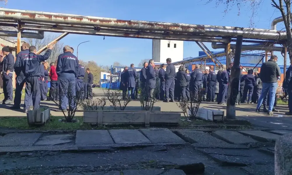 Radnici „Krušika“ stupili u štrajk upozorenja
