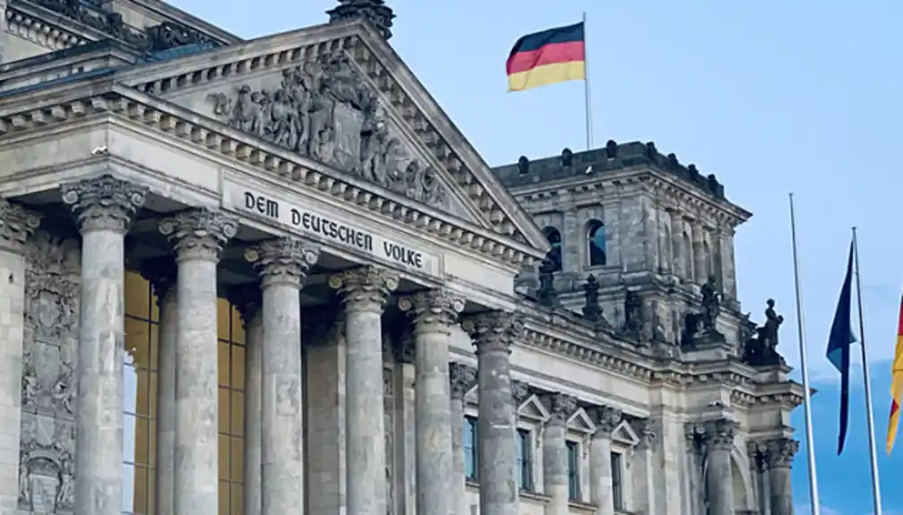 Nemačka će poslati dodatnih 12 milijardi evra vojne pomoći Ukrajini