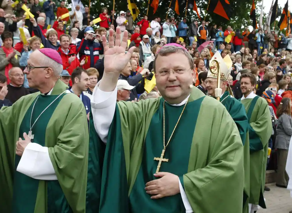 Nemački biskup podneo ostavku, naveo je odgovornost u skandalu zlostavljanja