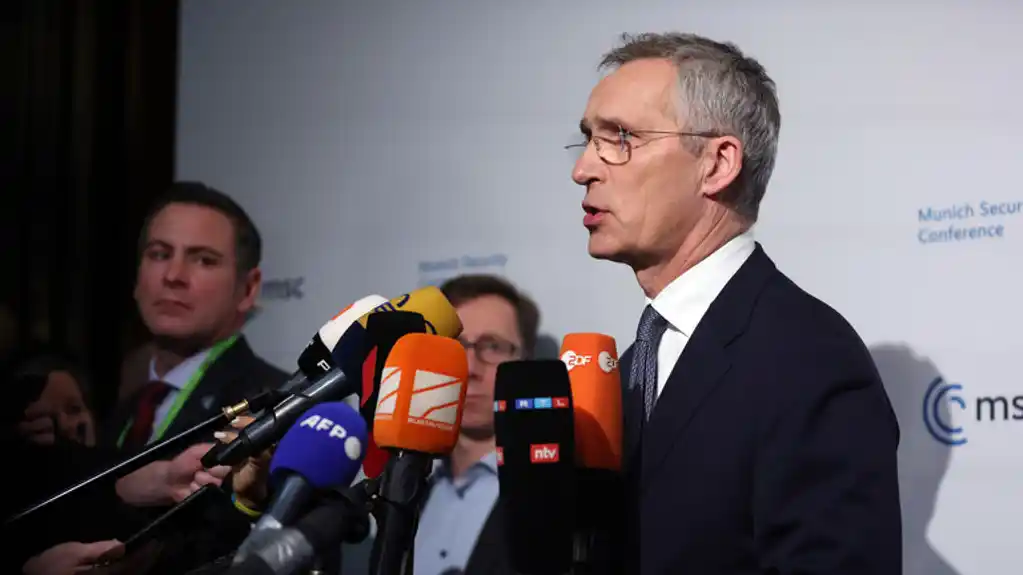 Stoltenberg: Nasilje protiv Kfora na KiM potpuno neprihvatljivo