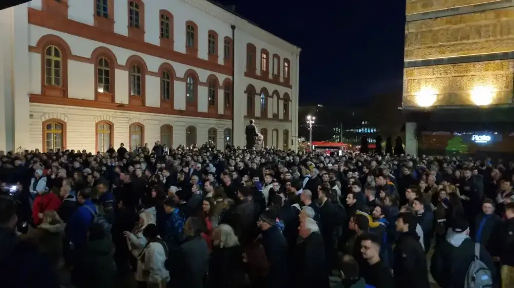 Deo studenata traži razrešenje predsednika Vučića