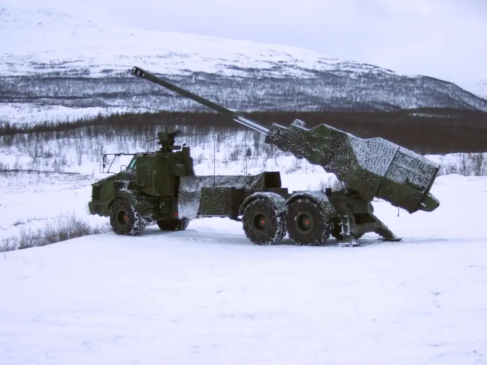 Britanija se dogovorila sa Švedskom o kupovini 14 samohodnih topova Arčer