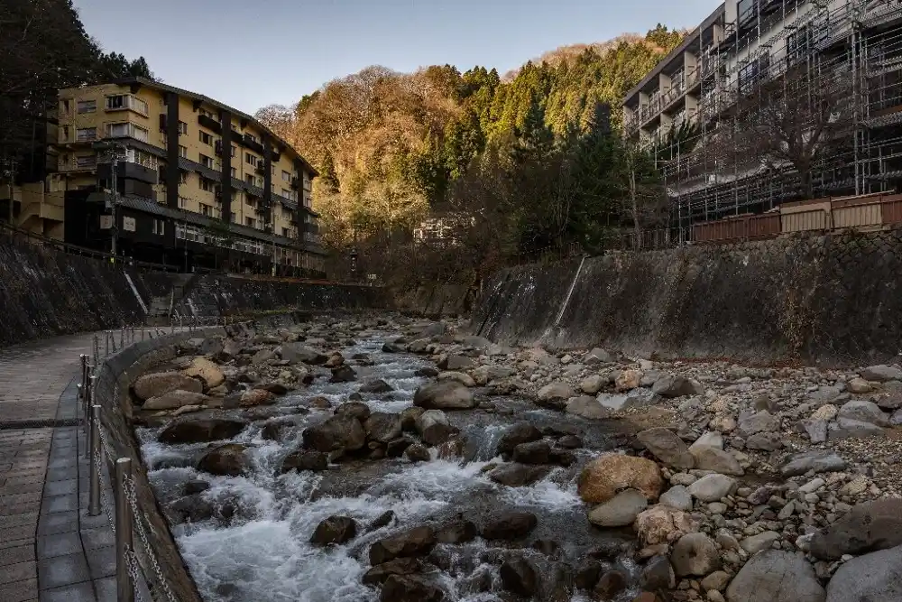 Topla kupatila blokiraju geotermalni potencijal Japana