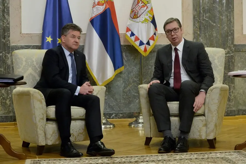 Vučić i Lajčak danas o Kosovu