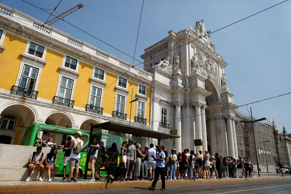 Žurba za zlatnim vizama nakon odluke Portugala da okonča mnogo kritikovanu šemu