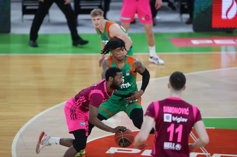 Cedevita Olimpija sigurna protiv Mege