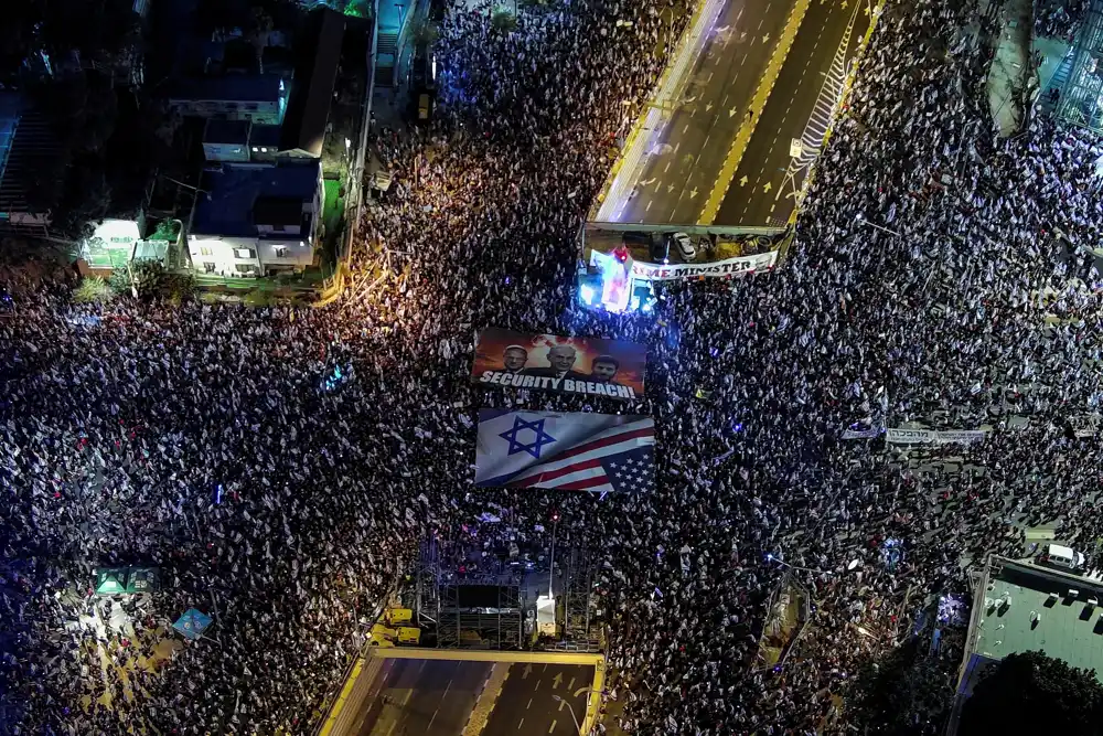 Protivnici reforme pravosuđa u Izraelu nastavili proteste pred sednicu parlamenta