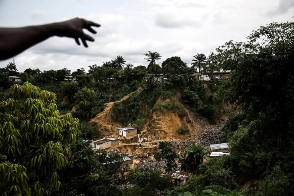 Najmanje 20 ljudi poginulo u klizištu na istoku Konga