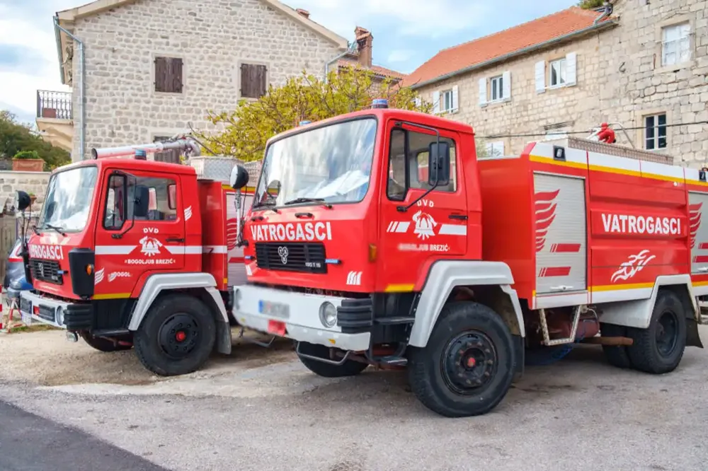 Troje stradalo u požaru u Nikšiću