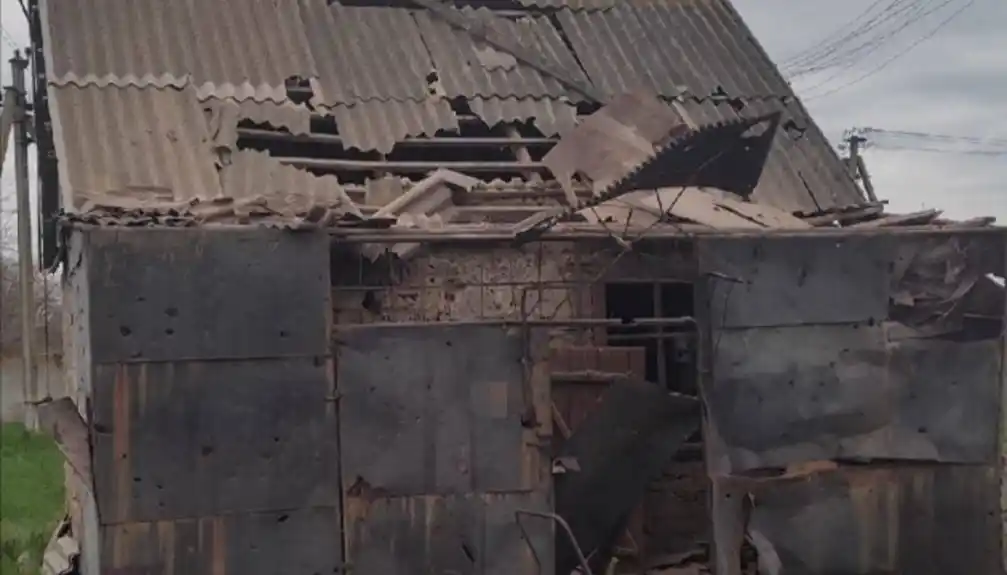 Rusi su snažnom artiljerijskom vatrom pogodili zajednicu u Dnjepropetrovskoj oblasti