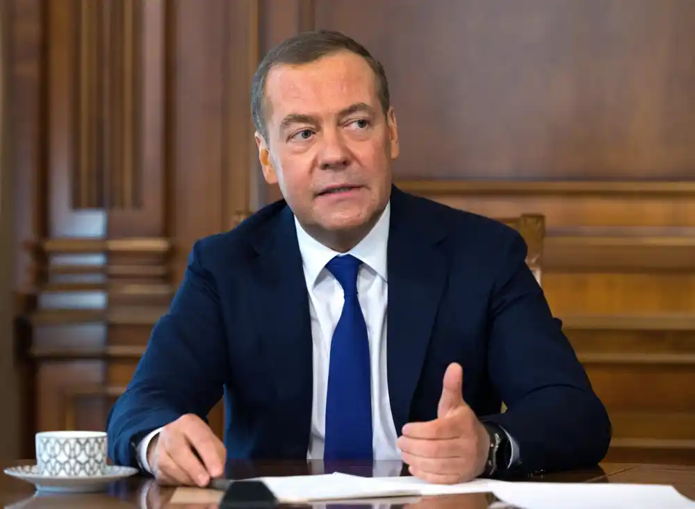 Medvedev: Mirovni pregovori sa Ukrajinom nemogući dok je Zelenski na vlasti