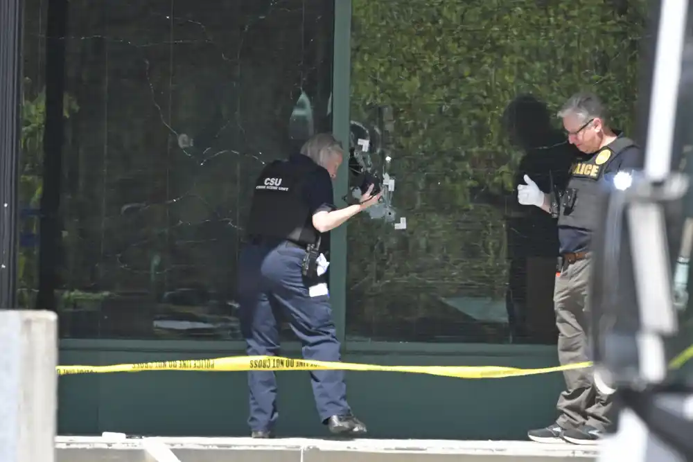 Službenik banke u Luisvilu uživo prenosio napad u kojem su poginule 4 osobe