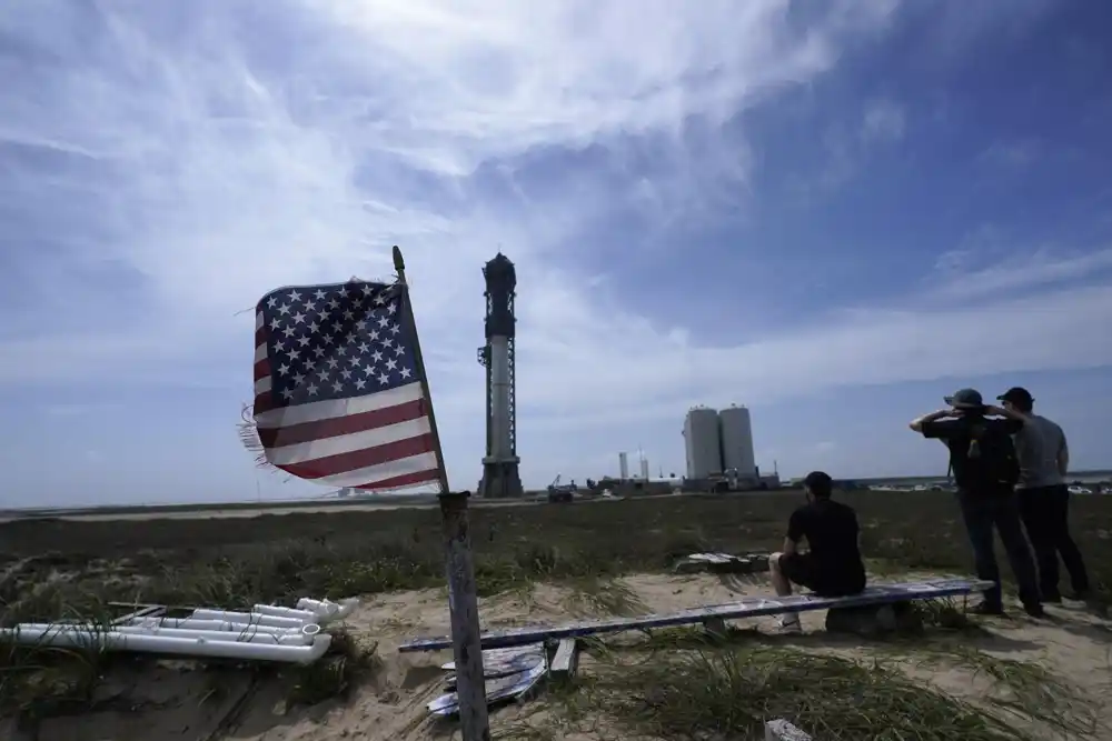 SpaceX pokušava drugi pokušaj lansiranja najveće rakete