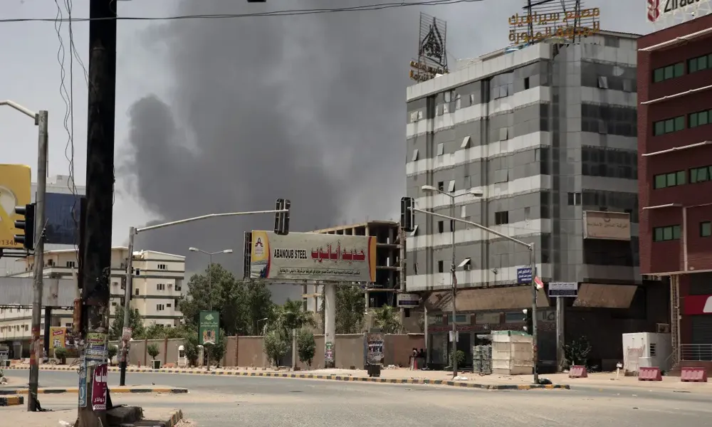 U Sudanu počela evakuacija stranih civila, borbe nastavljene