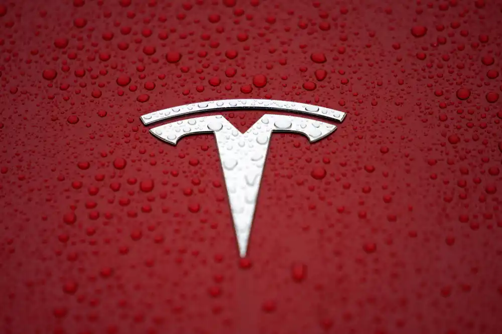 Tesla će preskočiti Sajam automobila u Šangaju