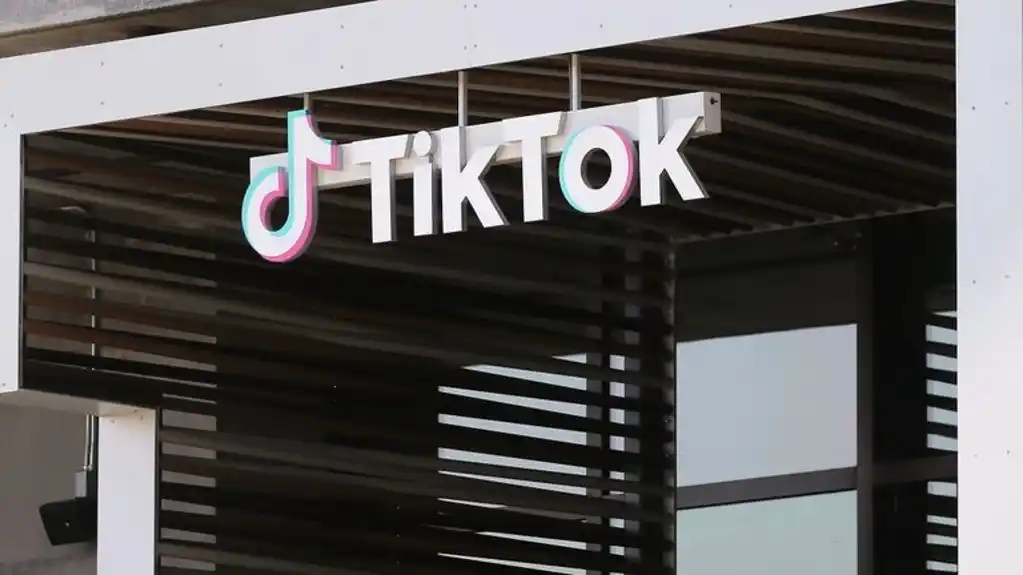 TikTok objavljuje rat „dezinformacijama o klimi“