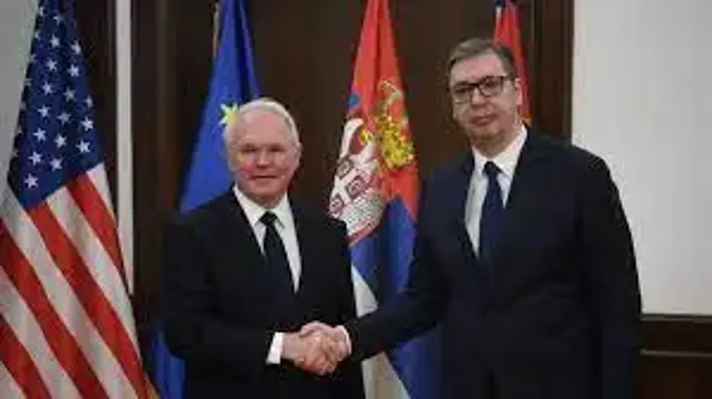 Vučić se sastao sa američkim ambasadorom Kristoferom Hilom