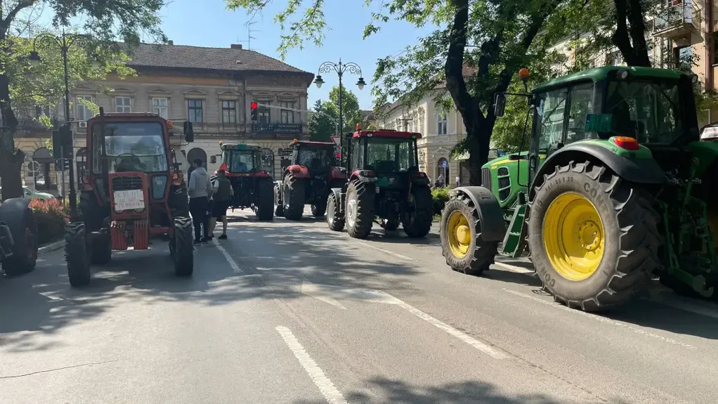 Poljoprivrednici razmatraju novu ponudu Vlade