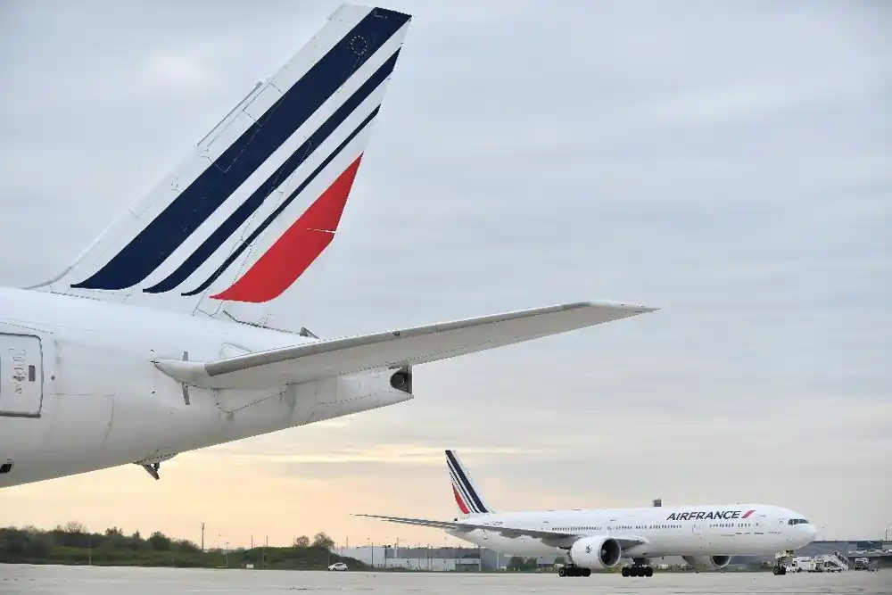 Francuska zabrana letova na kratke udaljenosti stupa na snagu