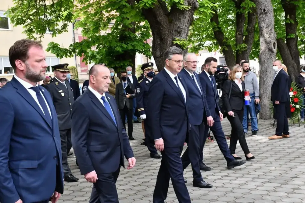 Milanović i Plenković zajedno na obeležavanju godišnjice „Bljeska“ u Okučanima