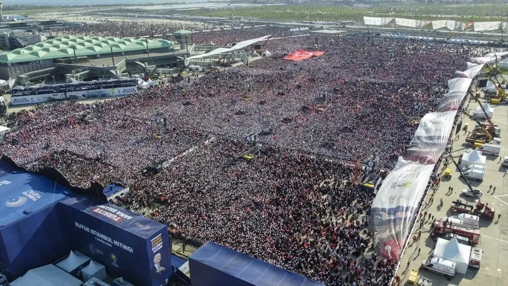 Više od 1,7 miliona ljudi na mitingu Erdoganove stranke