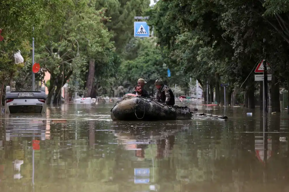 U Italiji više od 36.000 raseljenih i 14 stradalih u poplavama