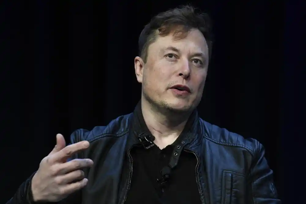 Musk kaže da se neće povući sa mesta generalnog direktora Tesle