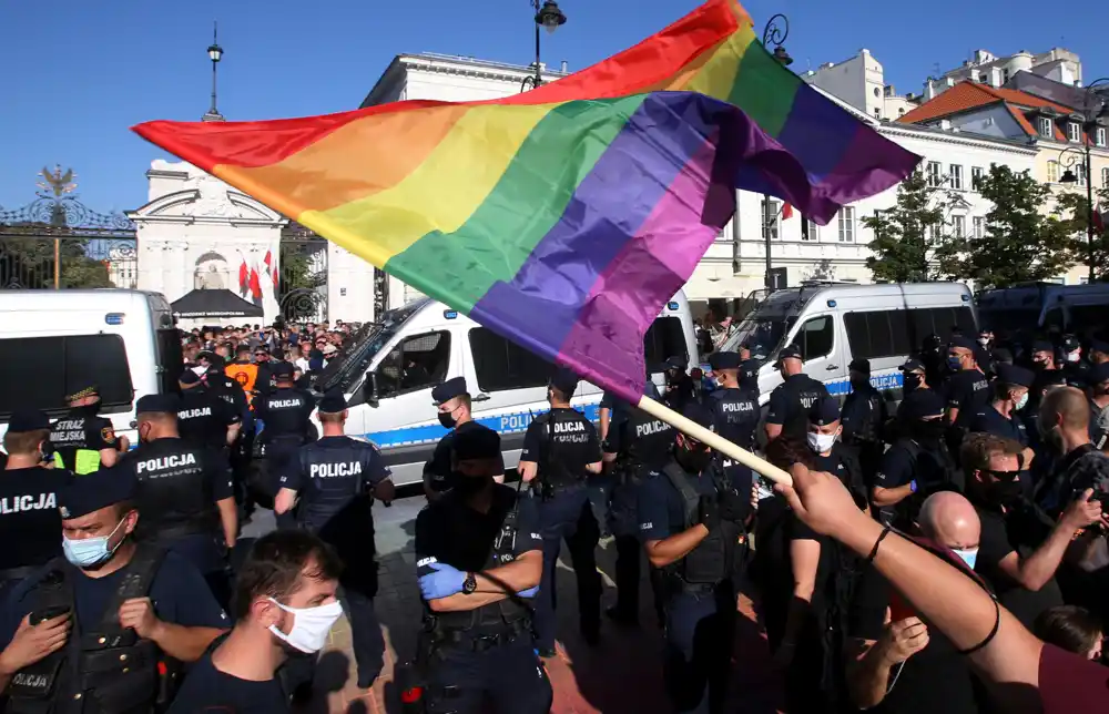 Zakoni protiv LGBT zajednice doveli su do više samoubistava u Poljskoj