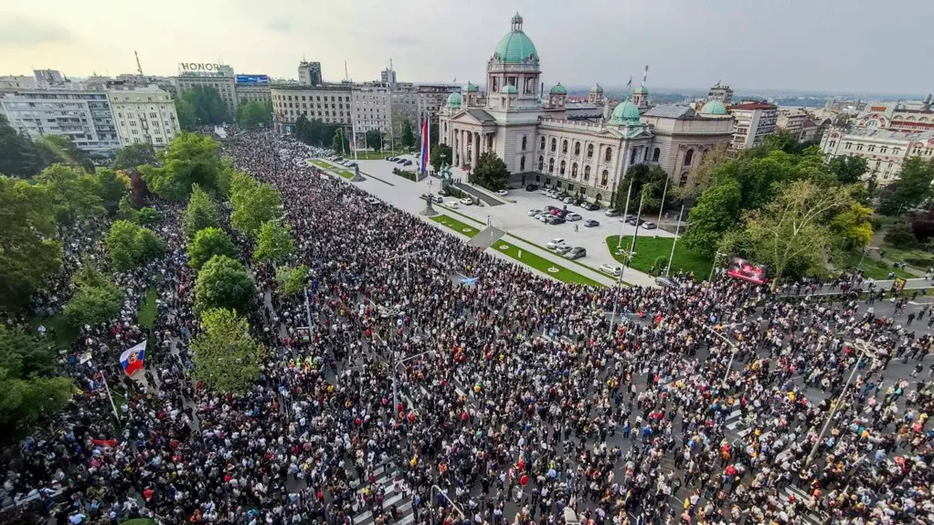 Javne ličnosti traže da zahtevi protesta budu sabrani u zahtev za ostavku Vučića