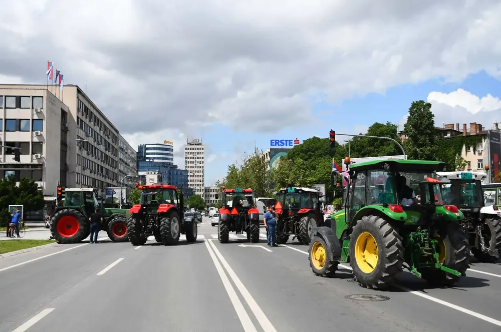 Nastavljeni protesti poljoprivrednika, ali i pregovori sa predsednikom i članovima Vlade