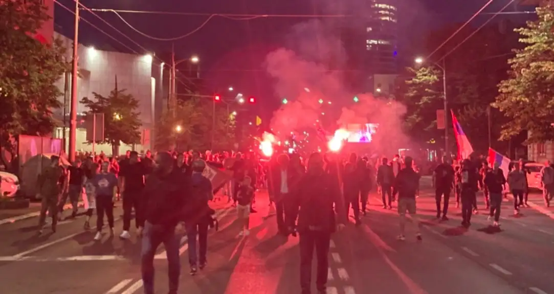 Protest ispred Predsedništva