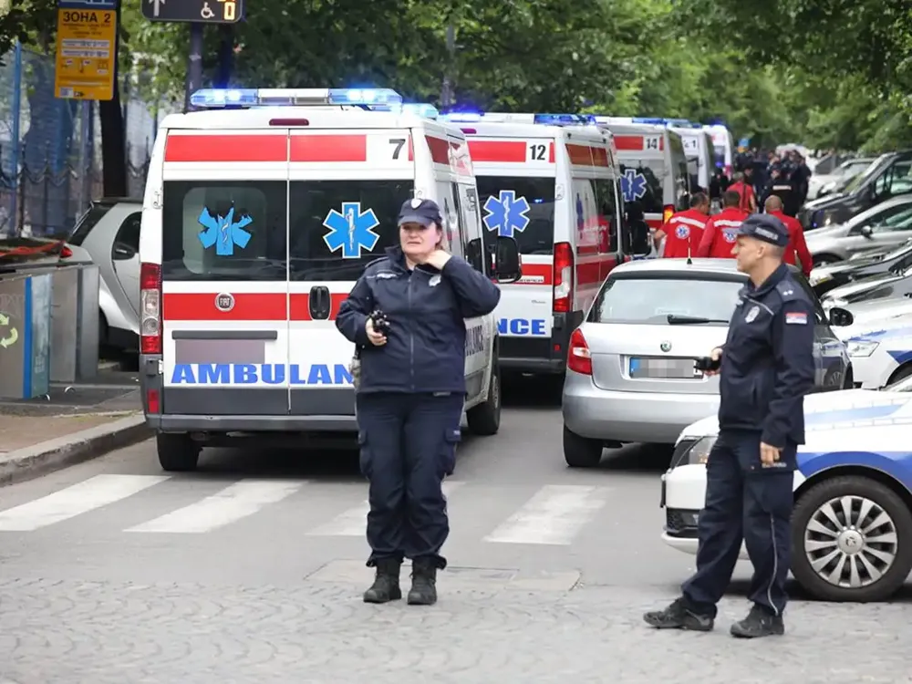 Policija: Uhapšen učenik, pucao na učenike i obezbeđenje Osnovne škole Vladislav Ribnikar u Beogradu