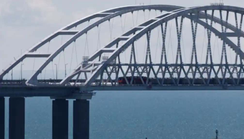 Britanski obaveštajci: Rusija pokušava da maskira Krimski most