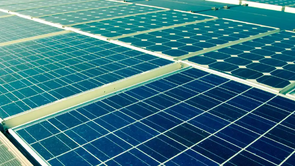 EPS i solarne elektrane potpisali ugovore za otkup struje