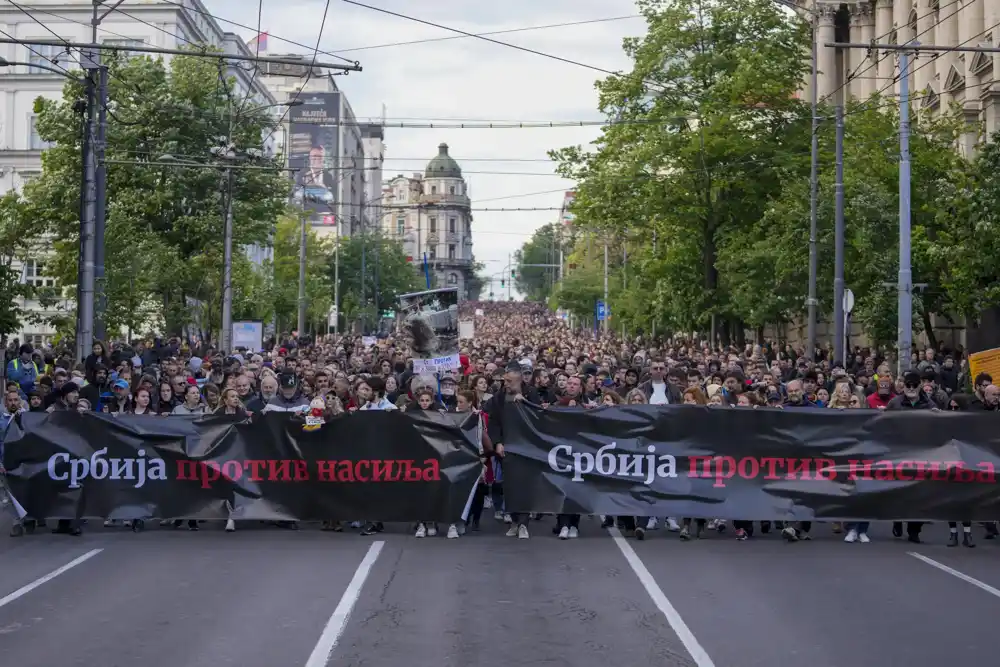 Kostreš: Srbija se budi, mora da pobedi politiku nasilja