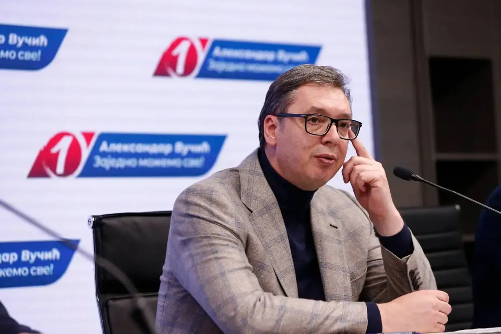 Vučić: Opozicija bi pristala na sve, samo da sednu u fotelju