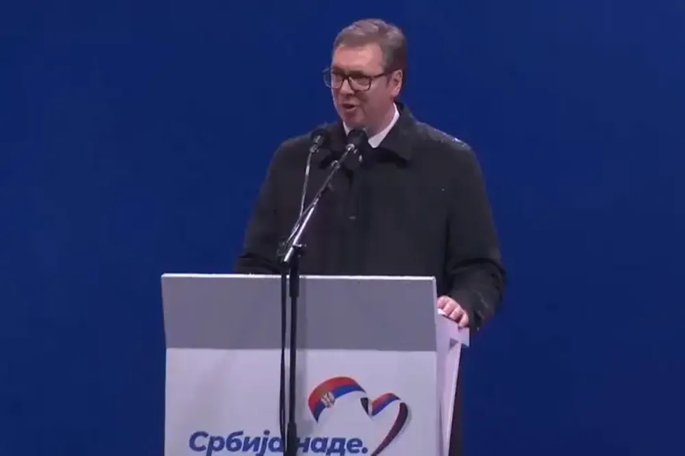 Vučić: Ovo je poslednje veče koje vam se obraćam kao predsednik SNS