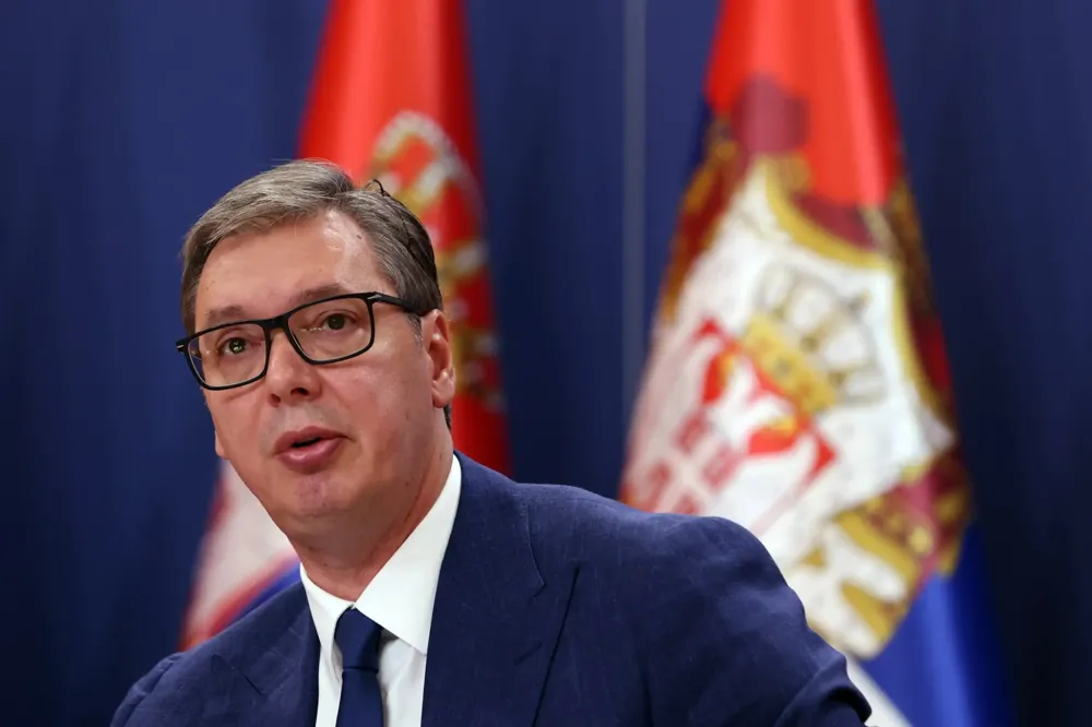 Vučić: Neću dati mandat nikome ko će po nalogu spolja da obrazuje nekakve prelazne vlade