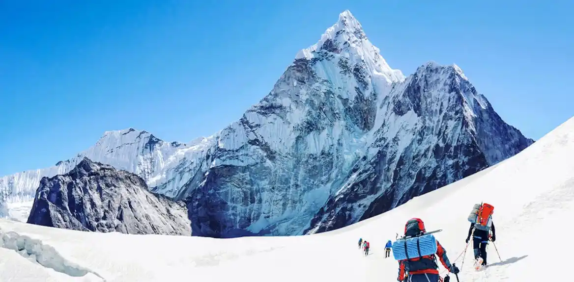 Zašto je penjanje na Mont Everest toliko opasno?