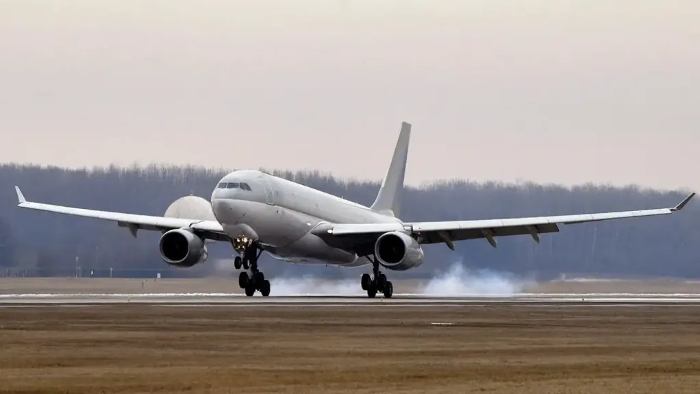 Avion „Turkiš erlajnsa“ prinudno sleteo u Budimpeštu, dete preminulo na letu