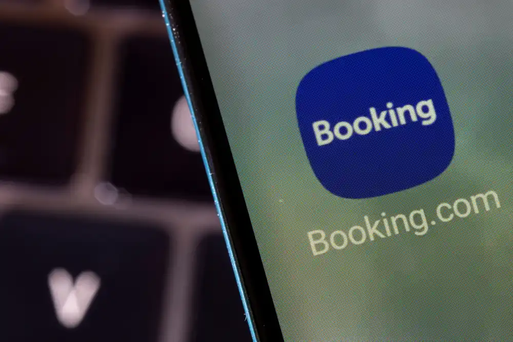 Seničić: Booking u Srbiji neće biti ukinut – postoji obostrana korist