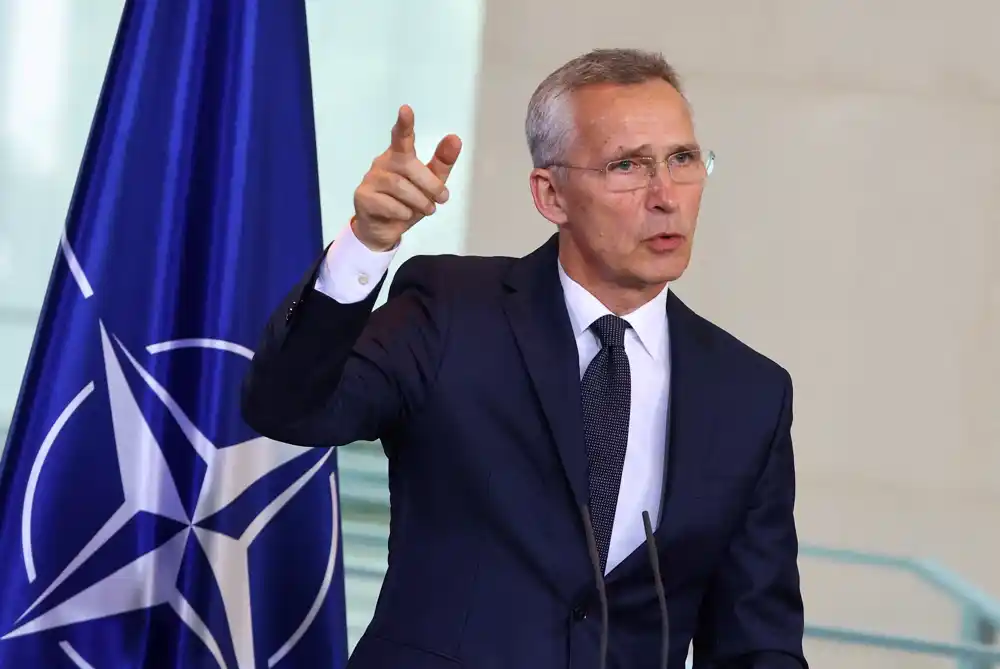 Stoltenberg ostaće još godinu dana generalni sekretar NATO