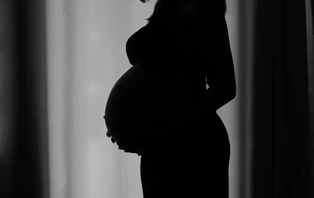 Izloženost ‘zauvek hemikalijama’ tokom trudnoće povezana je sa povećanim rizikom od gojaznosti kod dece